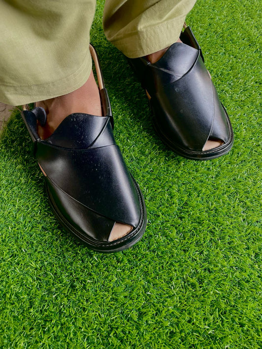 Peshawari PESHAWARI CHAPPAL  Round-Shape BLACK