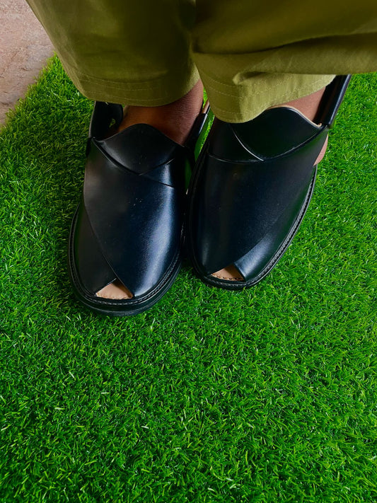 Peshawari PESHAWARI CHAPPAL  Round-Shape BLACK